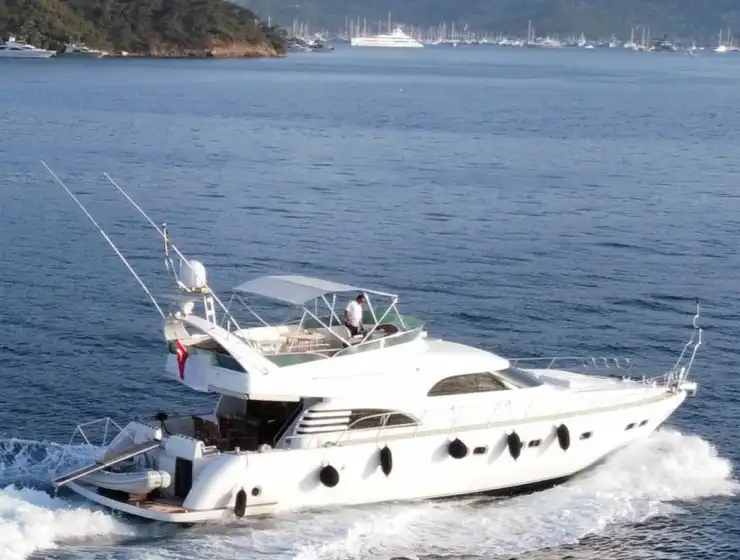 Sirocco Motoryat | Göcek Motoryat Kiralama | Bella Yachting