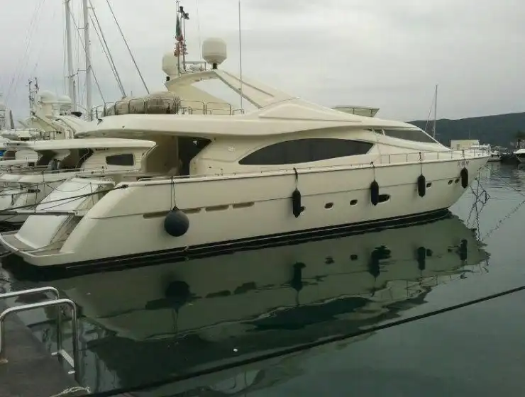 Ferretti 880 2007