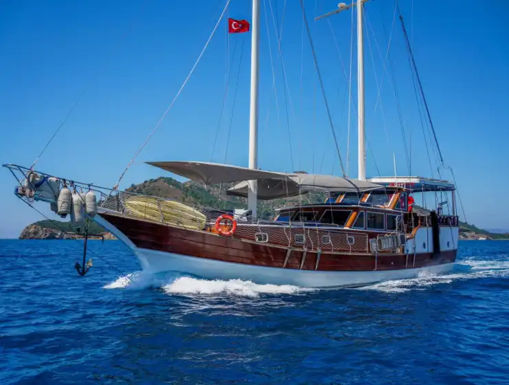 Reina Gulet | Fethiye Gulet Kiralama | Bella Yachting