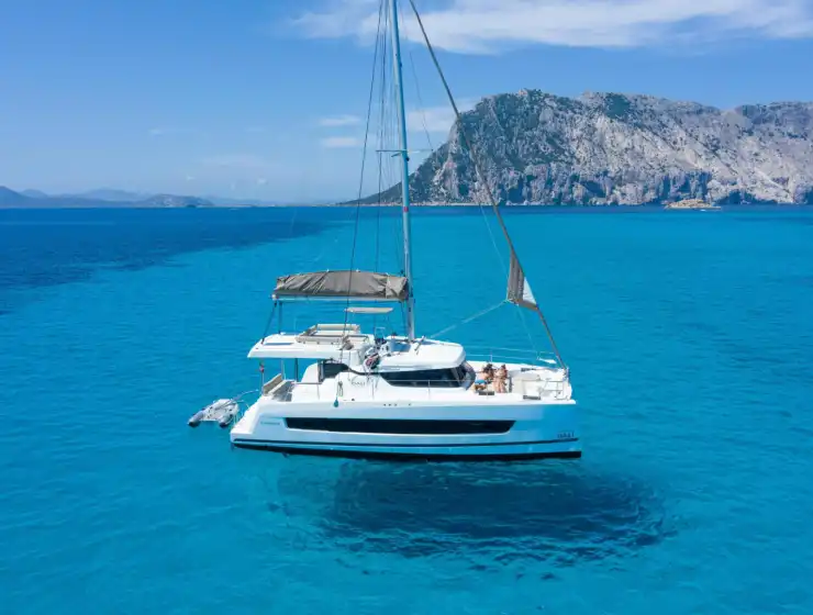 Jomo Katamaran | Göcek Katamaran Kiralama | Bella Yachting